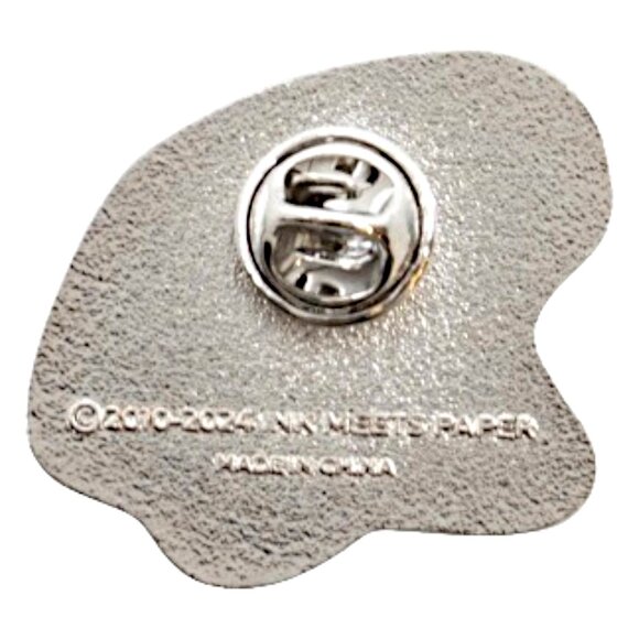 🌈 “Totes Gay” Enamel Pin by INK MEETS PAPER – LGBTQ+ Pride Accessory 🏳️‍🌈 - Picture 3 of 5